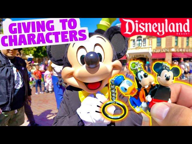 Giving To Disneyland Characters | Best Character Reactions At The Park
