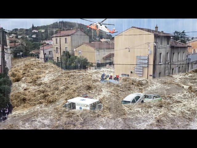 Chaos in Spain today! Heavy rain and floods submerge buildings and homes in Tarragona