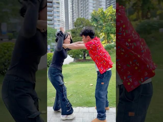 [1520] when being strangled [THAO SELF DEFENSE] #kungfu #martialarts #shorts  #kravmaga #army