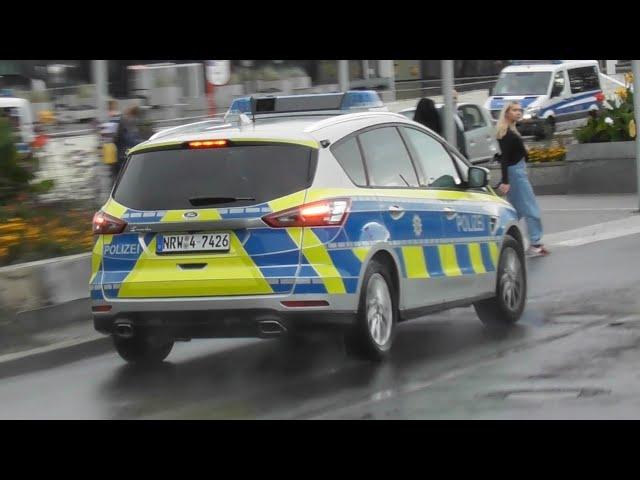 [Beinaheunfall mit Passantin] FUSTW der Polizei Dortmund auf Alarmfahrt