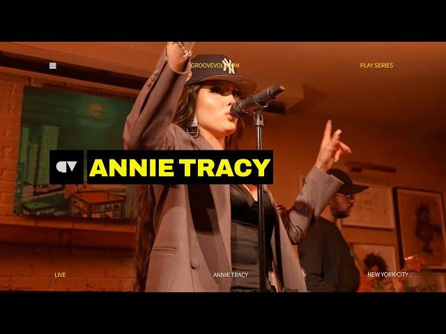 Annie Tracy | Play Series | Live Performance