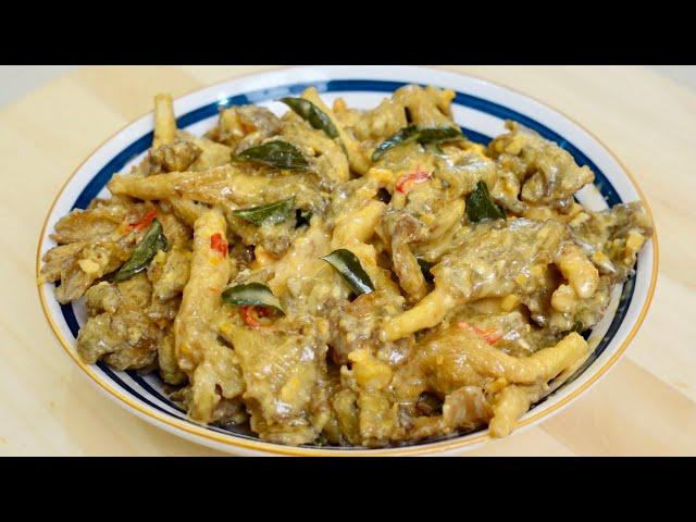 咸蛋奶油鲍鱼菇，超级好吃，浓郁的咸蛋奶油酱 Creamy Salted Egg oyster mushroom, super delicious, creamy salted egg sauce