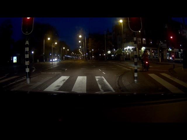 Trambestuurder rijdt door rood rood in Amsterdam