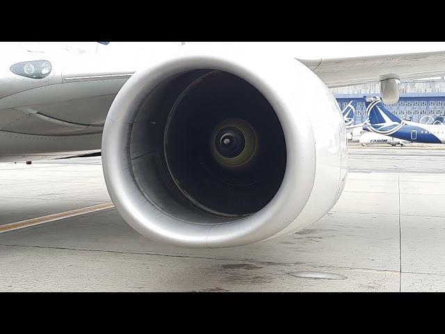 Boeing 737 loud engine start-up CFM56-7B