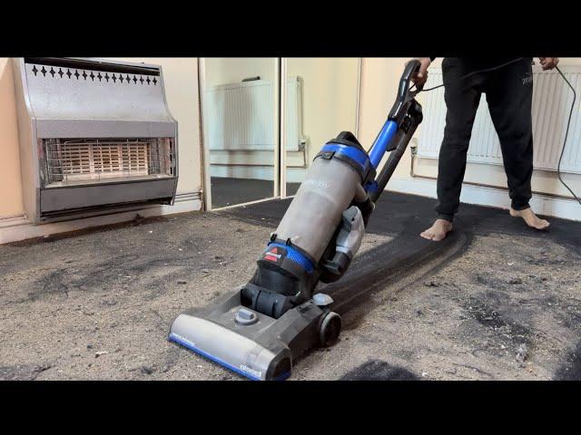 How tough is a Bissell vacuum cleaner? [Testing on the new carpets]