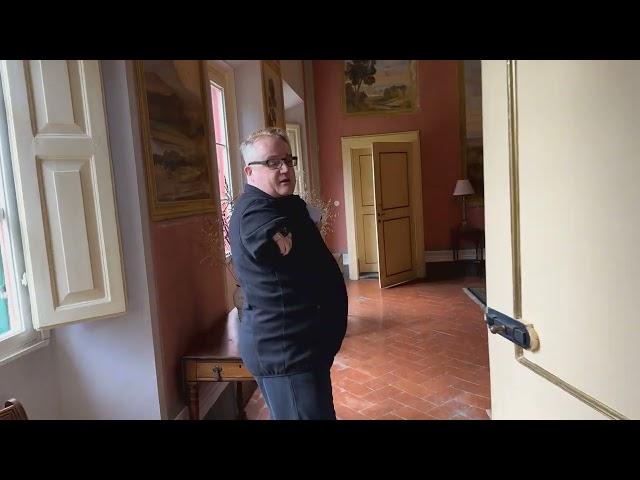 Esc 006 - Villa Pozzolo Tour