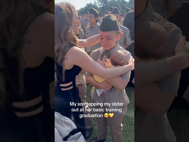 This army soldier got to meet her nephew for the first time in a special way ️￼