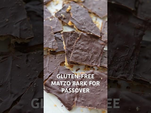 The best gluten-free matzo bark for Passover! #glutenfree #passover #dessert #matzo