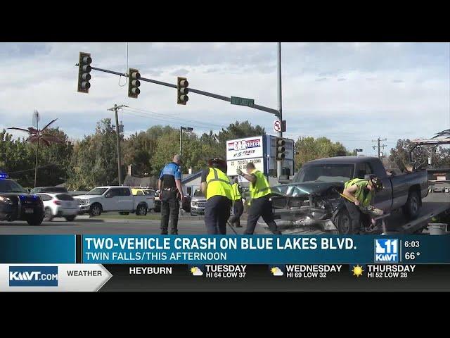 Two vehicle crash temporarily blocks traffic at busy intersection | KMVT