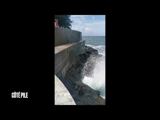 Le trou du souffleur (Tahiti)