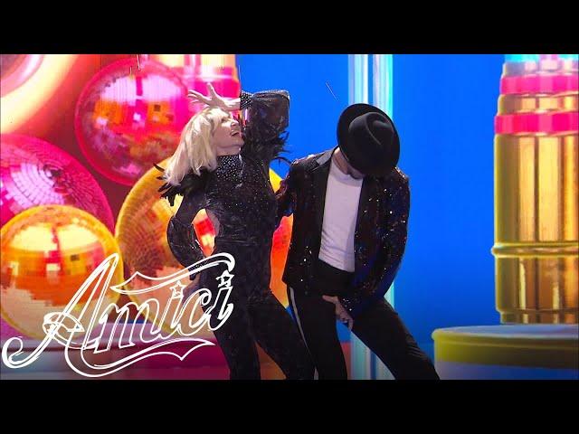 Amici 23 - Lorella Cuccarini ed Emanuel Lo: l'omaggio a Raffaella Carrà e Michael Jackson