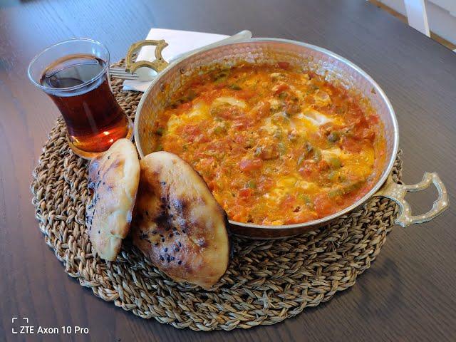 Menemen Nasıl Yapılır. En Kolay Menemen Tarifi. Kahvaltılık Soğansız Menemen