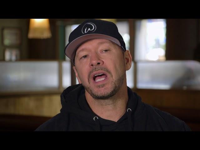 Pittsburger Meets Wahlburger