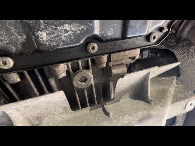 GEARBOX (Gear Set) OIL CHANGE DIY for PORSCHE MACAN S (2015)