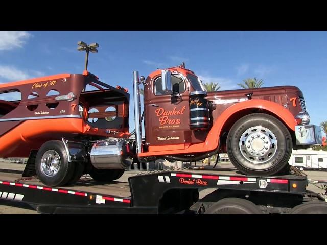 Walk-Around Of Dunkel Bros. 1949 GMC And 1947 MHS Auto-Hauler At Truckin' For Kids 2017