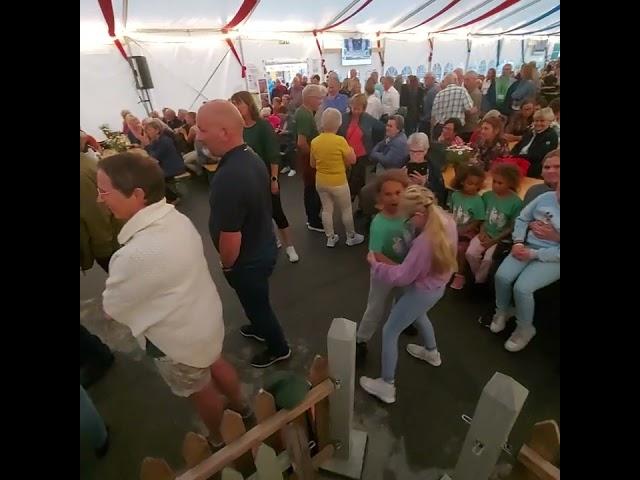 Grindstuen & Midtlis på Landsfestivalen I Gammeldansmusikk  Vågå. Fotograf for Dansnytt Vigdis Øie