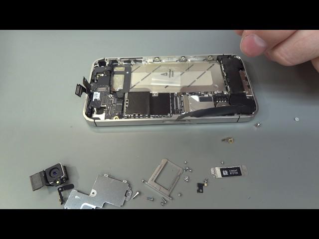 iPhone 4s - разбита матрица модуля дисплея.