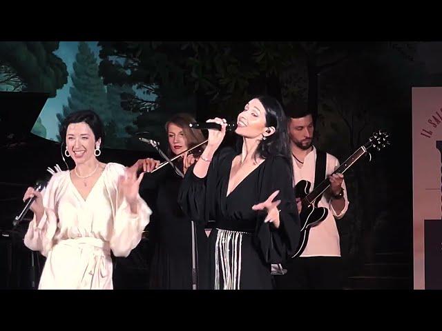 The Alibi Sisters - Dzhankoye (live)