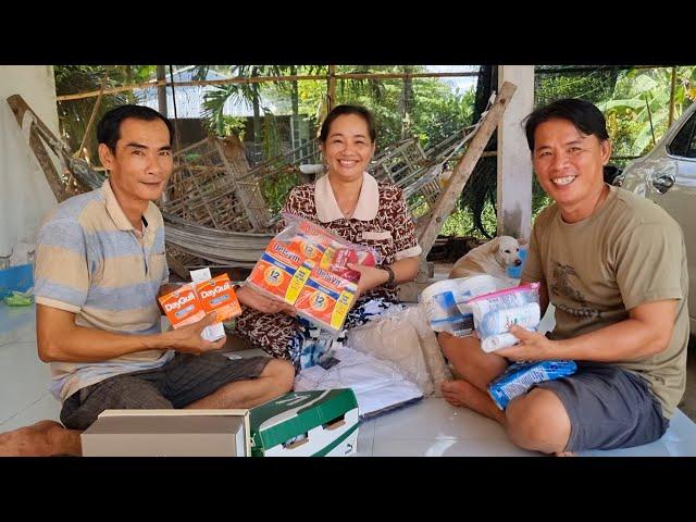 Món Quà Của Chị Hồng Tức Tốc Được Gửi Về Khi Hay Tin Em Gái Bệnh | ATTD&Family T465