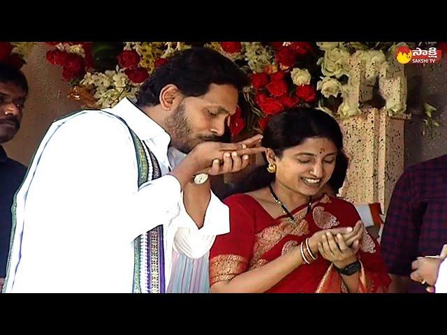 CM Jagan And YS Bharati Visuals At Ugadi Celebrations @SakshiTVLIVE