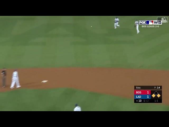 Cody Bellinger Throws Out Kinsler at Home to Keep Game Tied | Dodgers vs Red Sox World Series Game 3