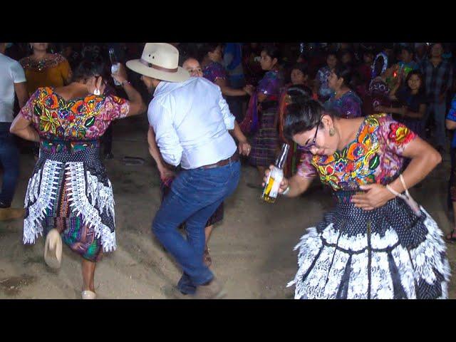 Dijo Que No Sabe Bailar Y Mira Ya No Deja De Bailar