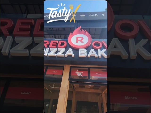 Craving pizza? Try Red Oven Pizza Bakery at Universal CityWalk!  #OrlandoEats #UniversalFun #Pizza