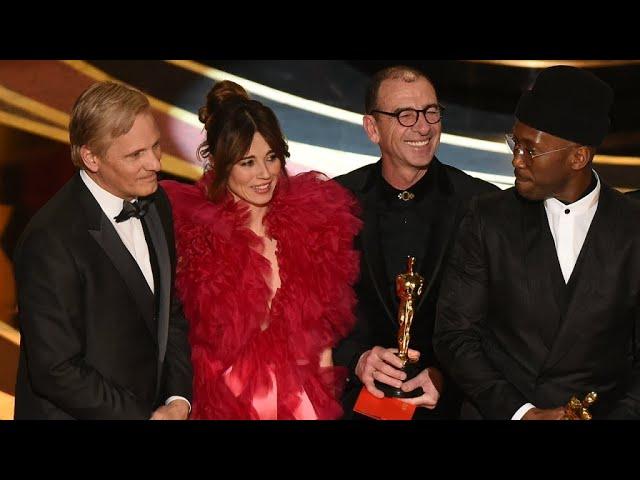 'Green Book' wins best picture Oscar, 'Roma' honoured