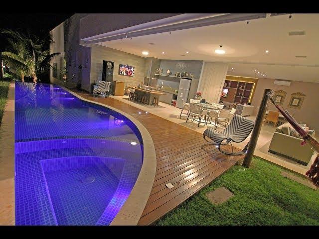 Casa térrea em condomínio de luxo