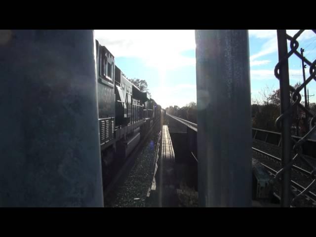 CSX Q418? With EMD SD70MAC Leading Through Roselle Park