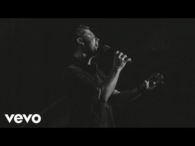 Scotty McCreery - In Between (Official Music Video)