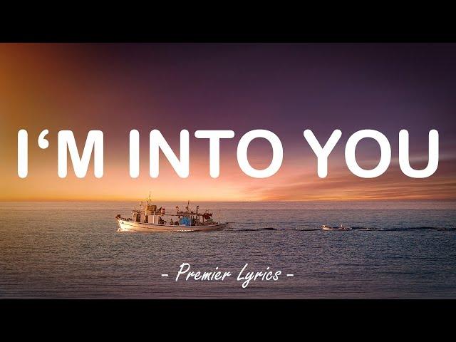 I'm Into You - Jennifer Lopez feat. Lil Wayne (Lyrics) 