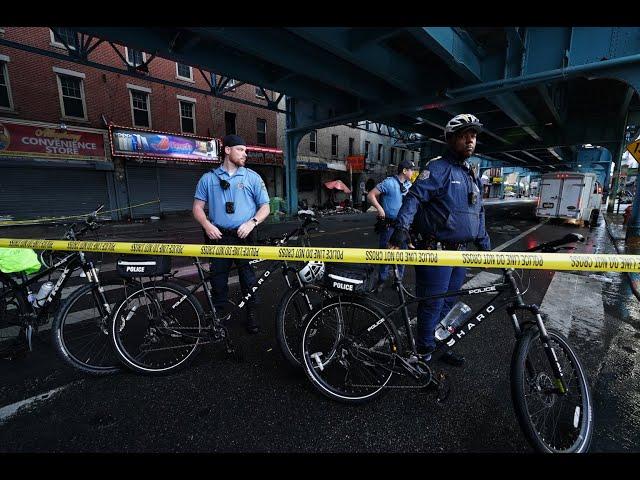 Philly police and city workers dismantle a Kensington encampment