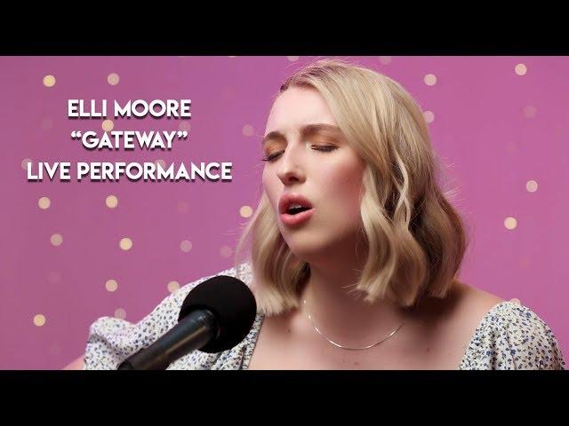 Elli Moore - "Gateway" | Live Performance | SPIRINITY LIVE