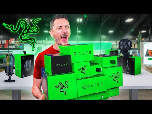 Building the Ultimate All Razer Gaming Setup!