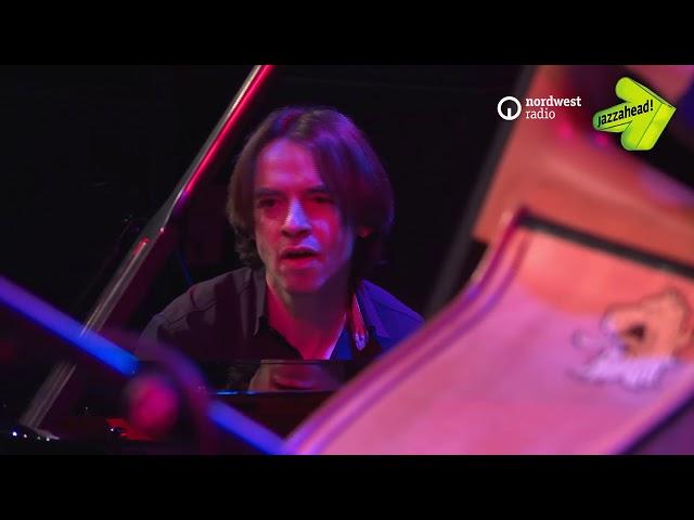 VADIM NESELOVSKYI TRIO "WHO IS IT"