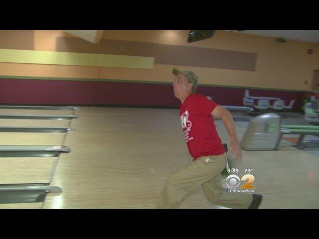 Blind Bowler Has Skills