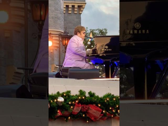 Elton John filming live at Magic Kingdom! #shorts #disney #eltonjohn #christmas
