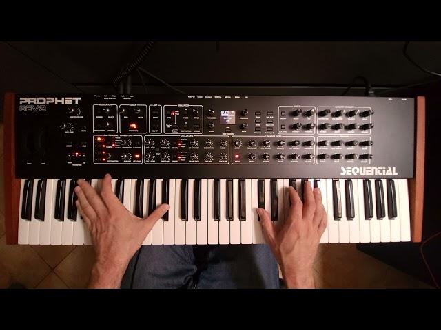 Sequential Prophet rev2 // a unique sounding synthesizer