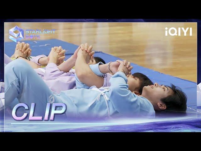 CLIP: SHAO ZI HENG's team before and after sit-ups | Starlight Boys EP03