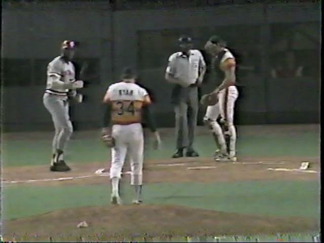 Pete Rose and Dave Parker vs Nolan Ryan 9/20/85