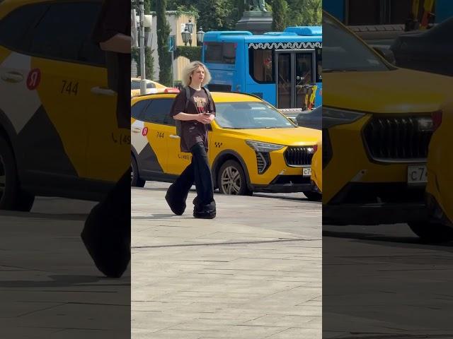 ￼ Москва ￼ бешеный ритм и красавицы