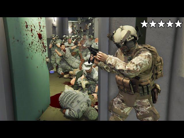 GTA 5 - ARMY Michael VS Military Base! (Saving Franklin & Trevor from PRISON)