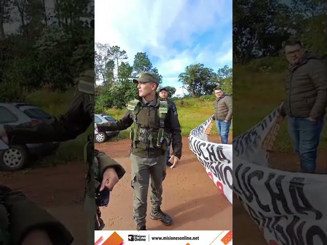 Misiones | Tensión entre gendarmes y docentes en un corte de ruta en San Vicente