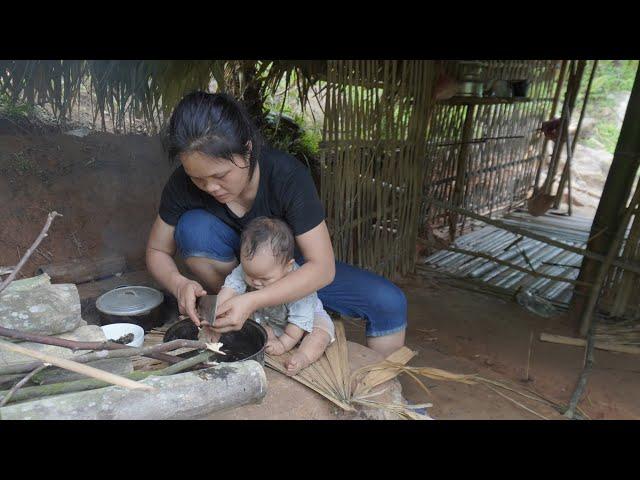 Single Mother - Raising Children Alone and the Joy of a Young Mother