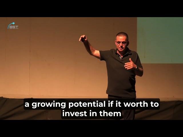 Yair Schoenfeld Tips on how to grow your business and get more clients