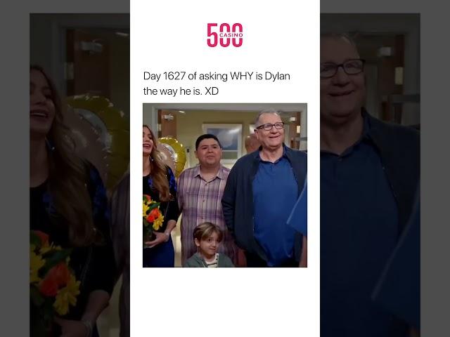 Modern Family - Family Visits Haley When She Is Pregnant #shorts
