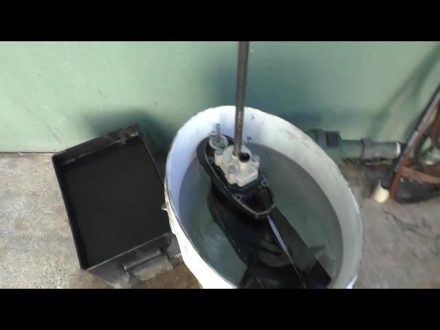 Testing an outboard water pump