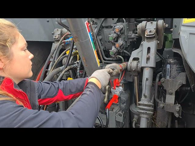 Novag Quickstart : Connection to tractor