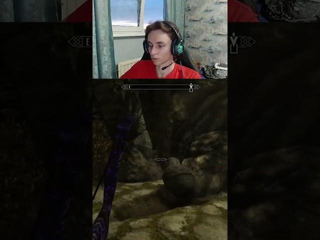 Гений мысли | Тг-канал: artemcyper_tg Twitch: ArtemCyper #shorts #artemcyper #skyrim #twitch #стрим